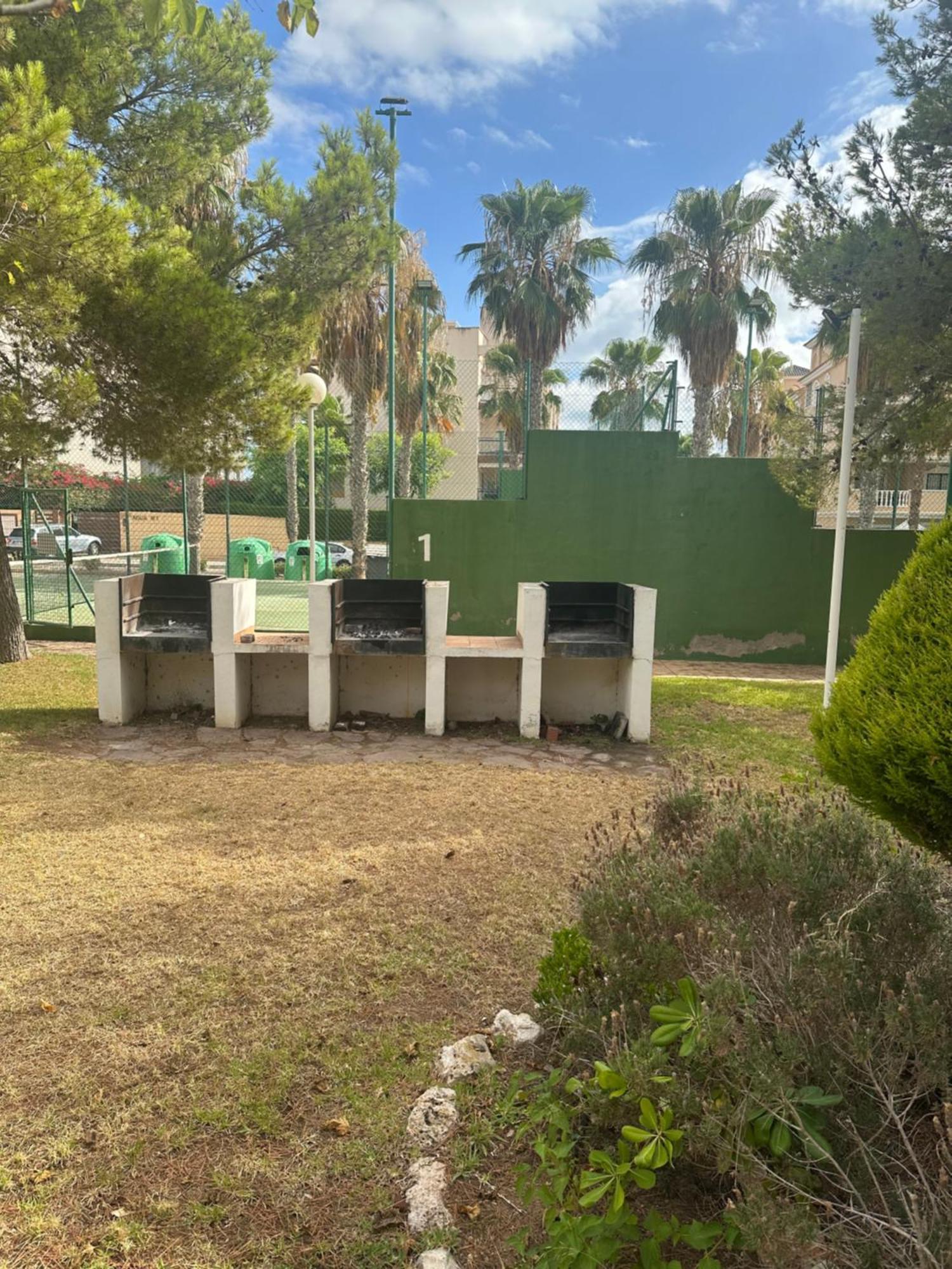Apartamento Con Jardin En Playa Cabo Roig Tiene Wifi Orihuela Dış mekan fotoğraf